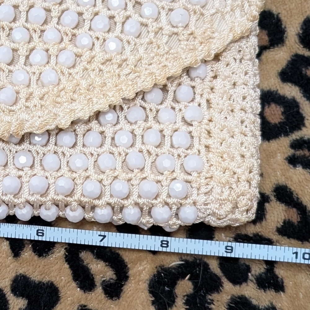 Vintage 1950s Bobbie Jerome beaded crochet ivory clutch - Picture 7 of 9